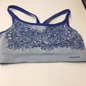 Patagonia sports bra size small